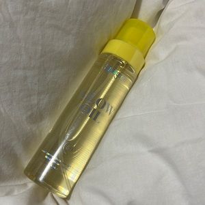 Supergoop glow oil